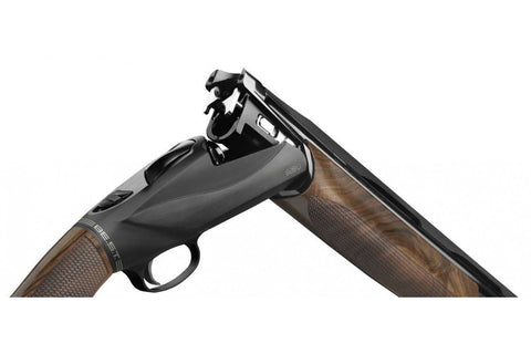 "Fusil superposé Benelli Sup 828U Black Steel Best Cal.12/76, combinaison parfaite de technologie et d'esthétique."