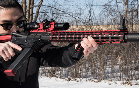 Grip UTG Super Slim M-Lok avec Inserts Rouge & Bleu